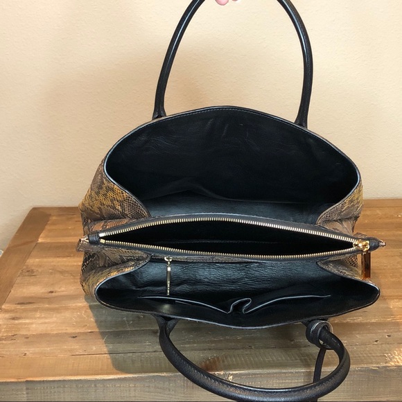 Henri Bendel Limited Edition Snakeskin Satchel - Picture 8 of 9